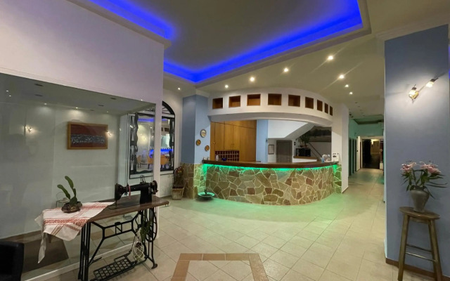 Hotel Flisvos