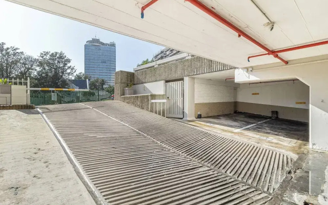 1 Bedroom Apartment, Seapoint, Cape Town