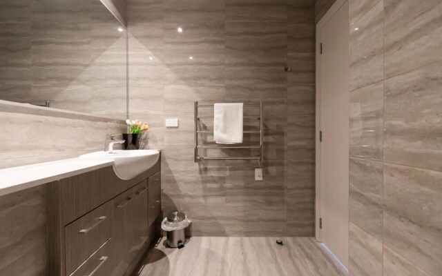 Modern 4 Bedroom Albany Apartment
