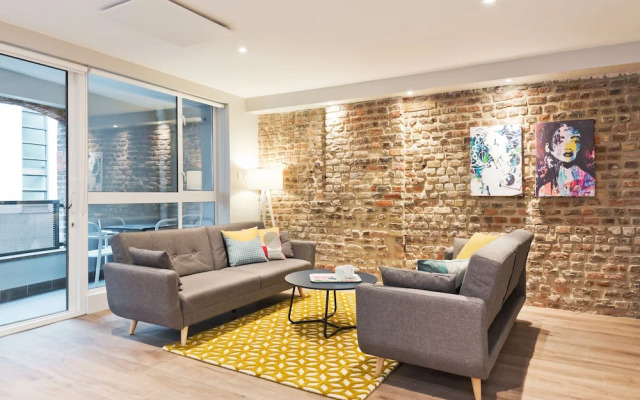 Temple Bar Crowne Square Apartments