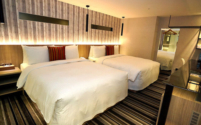 Urban Chic Inn