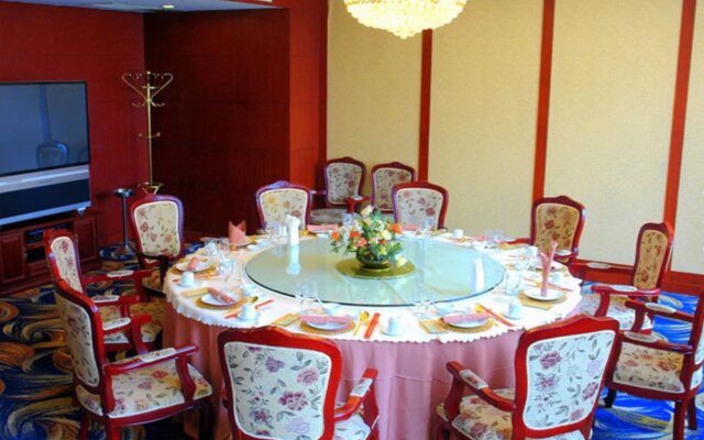 Mayfair Hotel