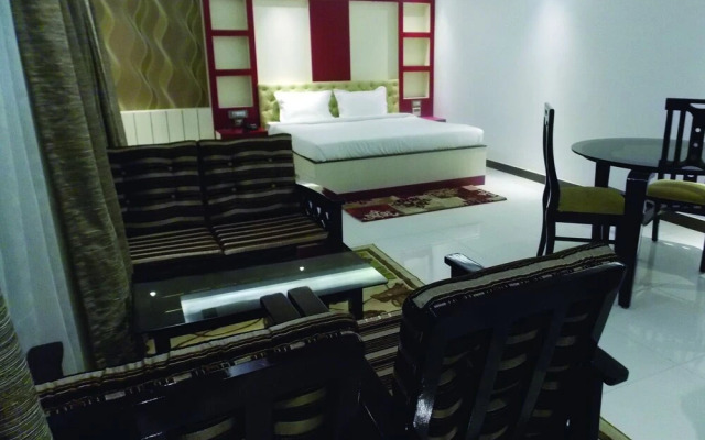 Airport City Hotel