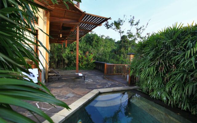 Novus Giri Resort & Spa