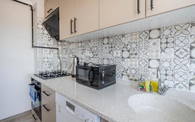 Altiparmak central 4 bedroom apartment