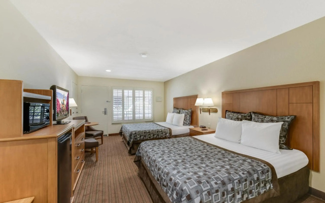 Anaheim Desert Inn and Suites
