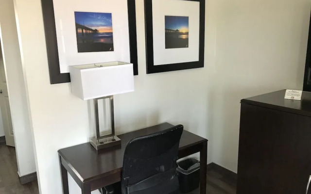 Hi View Inn & Suites