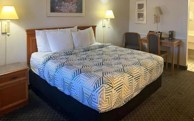 Motel 6 Phoenix, AZ - Midtown