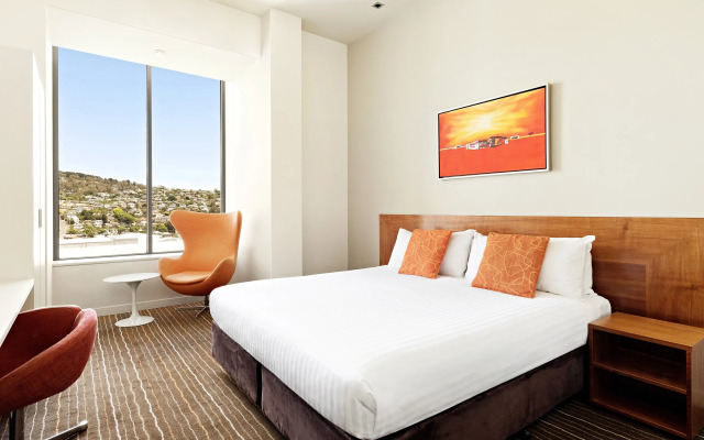 Mantra Charles Hotel Launceston