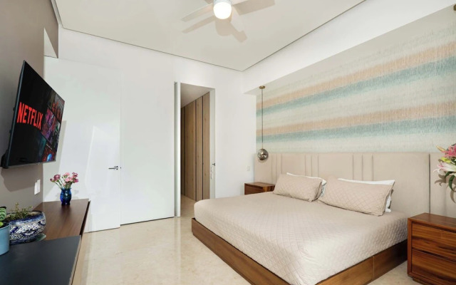 Soho PV Stunning Views Luxury Heated Rooftop Pool