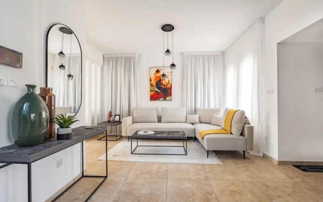 Agios Tychon Luxury Villa With Private Pool