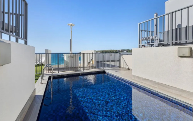 The Little Beachside Apartment