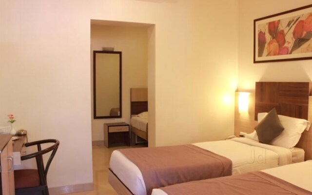 JK Rooms 104 Hotel Madhav International