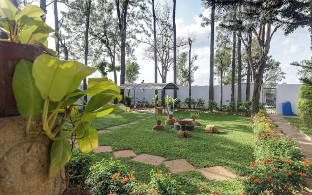 Azura Villa by Stayjade