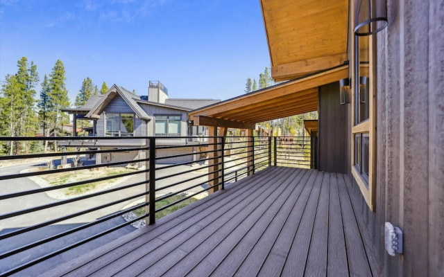 Outside The Bubble 4 Bedroom Home