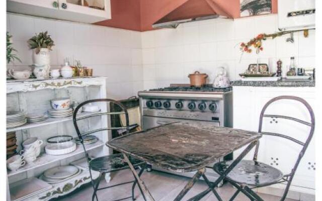 Habitaciones con Encanto, Espacio Mundano