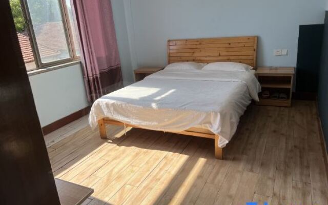 Shanghai Xiangfu Bathing Hotel