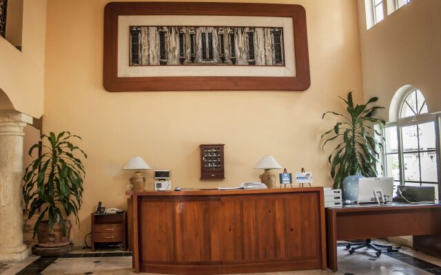 La Esmeralda en el Encanto Hotel Petit