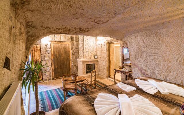 Cappadocia Ennar Cave