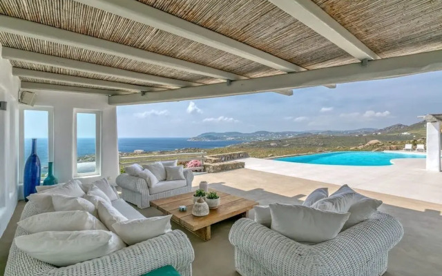 Crystal Villa 6 Bedroom