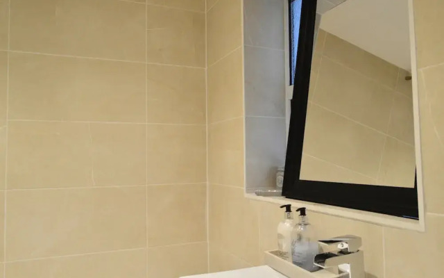 1 Bedroom Morningside Apartment