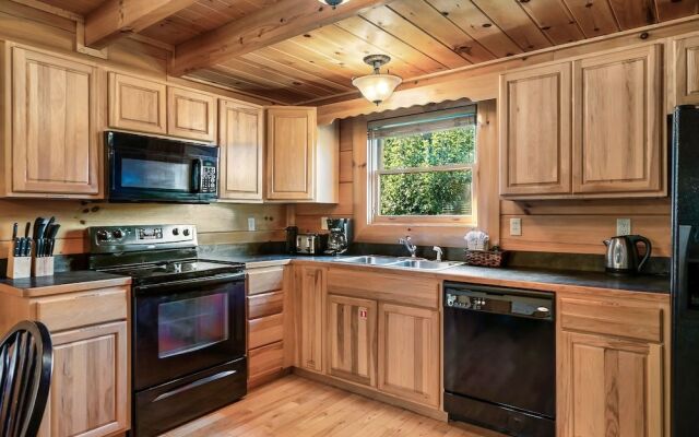Timberwolf Vista w HotTub Pool View