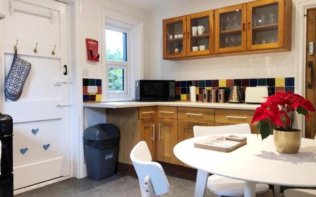 Summer Breeze. 3-bed apartment close to the beach