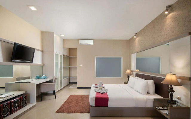 Royal Hotel and Villa Trawas