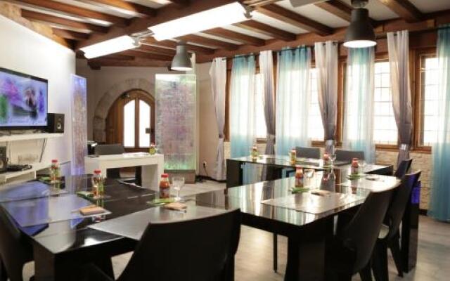 A La Maison De Marie