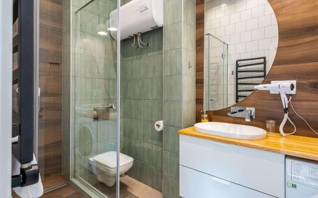 Апартаменты на проспекте Английский 24