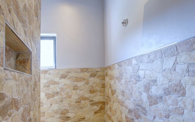 Amour Guest House