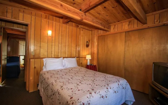 Sutherland 1055 by RedAwning