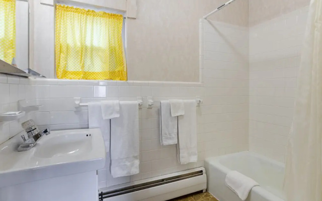 Knob Hill Motor Lodge – Hillsville