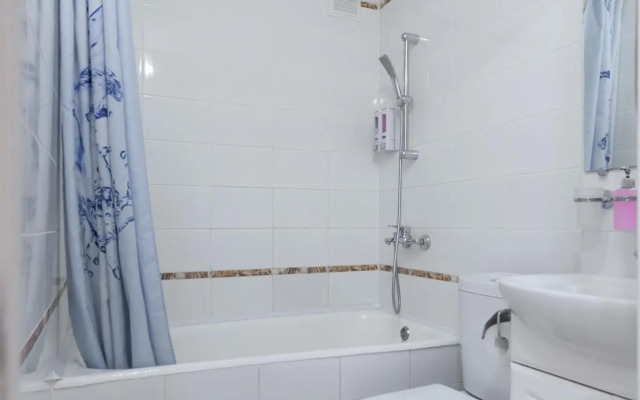 Апартаменты на проспекте Карла Маркса 102