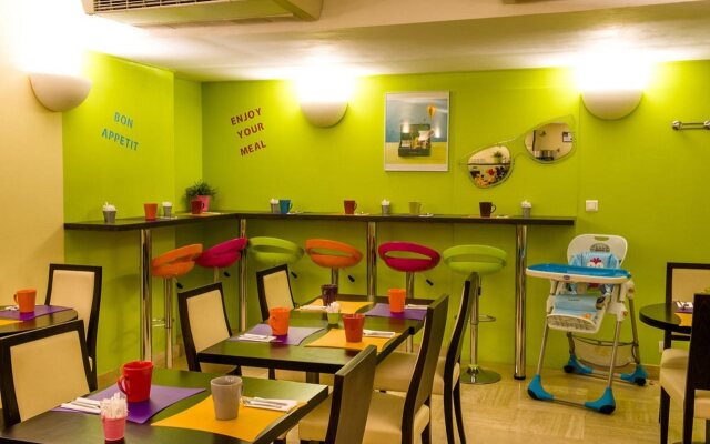 ibis Styles Nantes Centre Place Royale