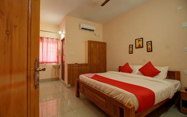 OYO 19110 Annapoorna Residency