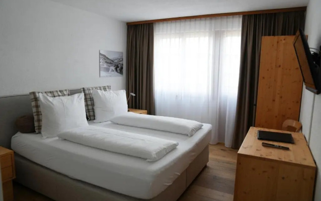 Hotel Restaurant Surselva