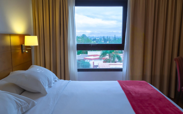 Neper Select Hotel
