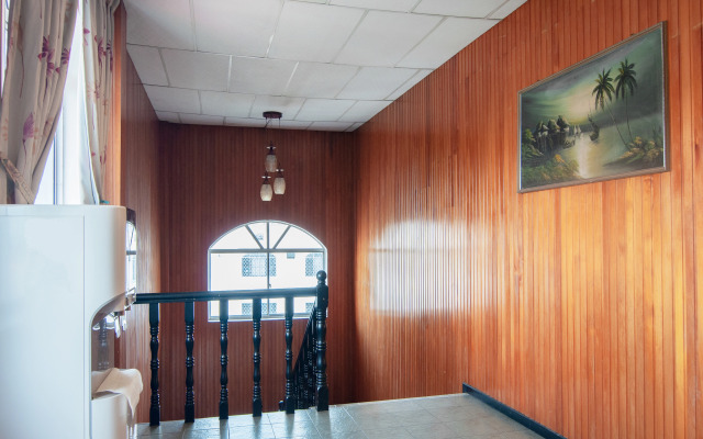 Kristal Hotel by OYO