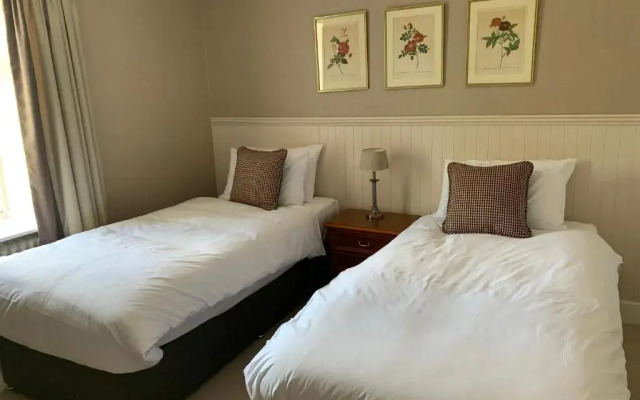 Delnashaugh Hotel