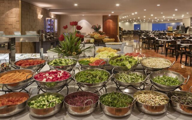 Crowne Plaza Tel Aviv Beach by IHG