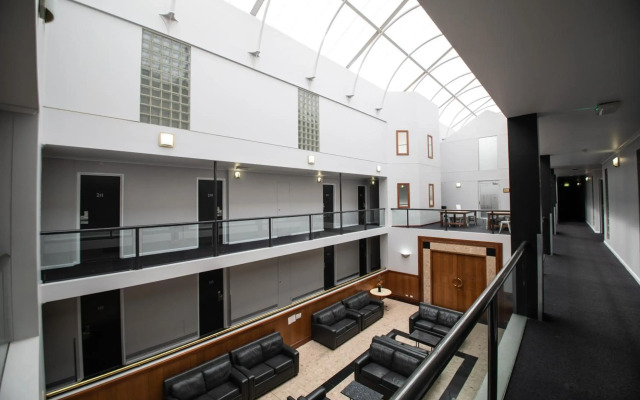 Madison Capital Executive Apartments