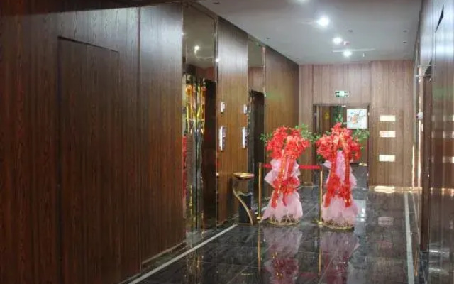 Qinyuan Zhixuan Hot Spring Hotel