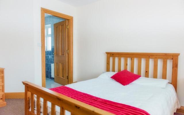 Duncarbury Heights - 4 Bedroom Detached House