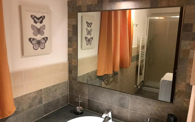John Sea Suites