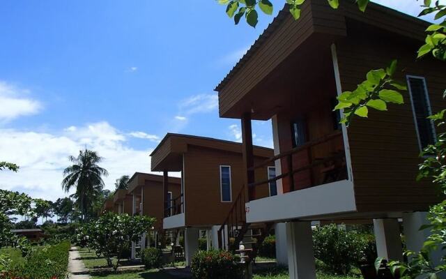 Koh Jum Cliff Beach Resort