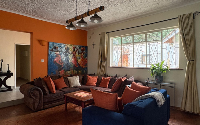 Double Bedroom In Mt Pleasant Heights - 2378