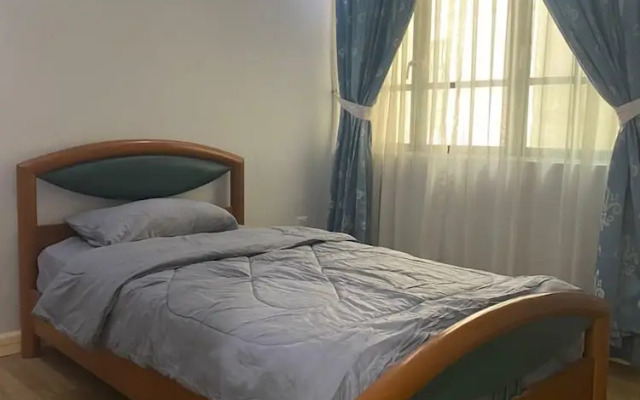 3R Balcony & Wifi Haven