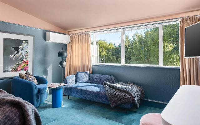 The Central Hotel Queenstown, A Naumi Chapter