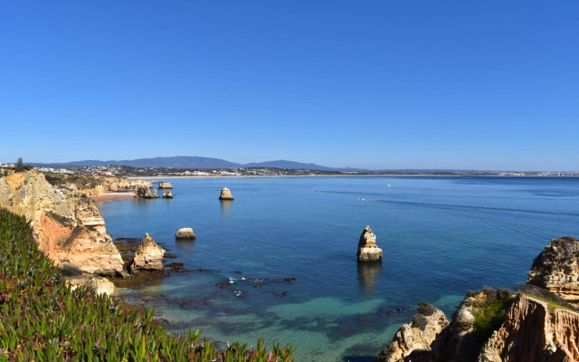 Ponta da Piedade Family House